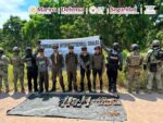 Autoridades federales detienen a ocho presuntos infractores de la ley y aseguran armamentos en Sinaloa Autoridades federales detienen a ocho presuntos infractores de la ley y aseguran armamentos en Sinaloa