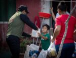 Atiende SEBIDES a familias afectadas por el huracán Polo en El Huitussi y El Caracol, Guasave Atiende SEBIDES a familias afectadas por el huracán Polo en El Huitussi y El Caracol, Guasave