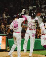 TOMATEROS PELEA HASTA EL FINAL EN CASA CON NOCHE HISTÓRICA DE FERNANDO VILLEGAS TOMATEROS PELEA HASTA EL FINAL EN CASA CON NOCHE HISTÓRICA DE FERNANDO VILLEGAS