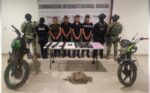 Grupo Interinstitucional detiene en Concordia a 3 hombres y 1 mujer; les aseguraron armas, municiones y presunta droga Grupo Interinstitucional detiene en Concordia a 3 hombres y 1 mujer; les aseguraron armas, municiones y presunta droga