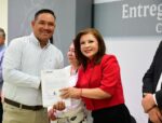 Entrega SEPyC 109 Becas Comisión a docentes de Educación Básica para estudios de posgrado Entrega SEPyC 109 Becas Comisión a docentes de Educación Básica para estudios de posgrado
