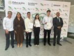 CECyTE Sinaloa hace historia con la entrega de sus primeros títulos profesionales CECyTE Sinaloa hace historia con la entrega de sus primeros títulos profesionales